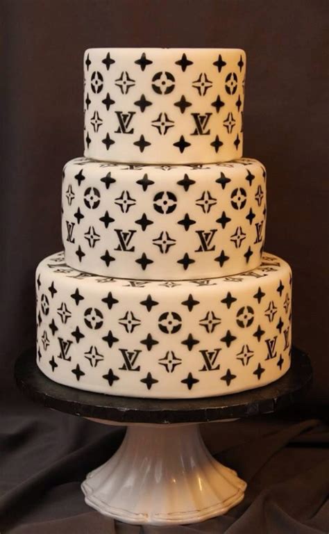 pink louis vuitton cake|louis vuitton stencil for cakes.